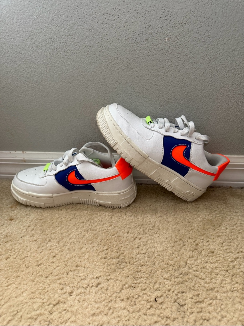 Nike Air Force 1 Pixel Summit White Concord Hyper Crimson Women 6.5 DM8340 100 - Picture 2 of 7